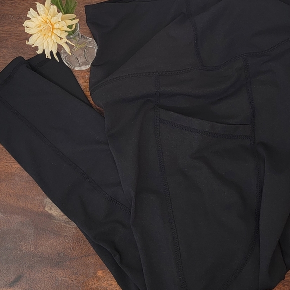 2 Pairs Leggings Full Ankle and Capri Length Pink Black Workout Yoga Pants - Picture 9 of 9